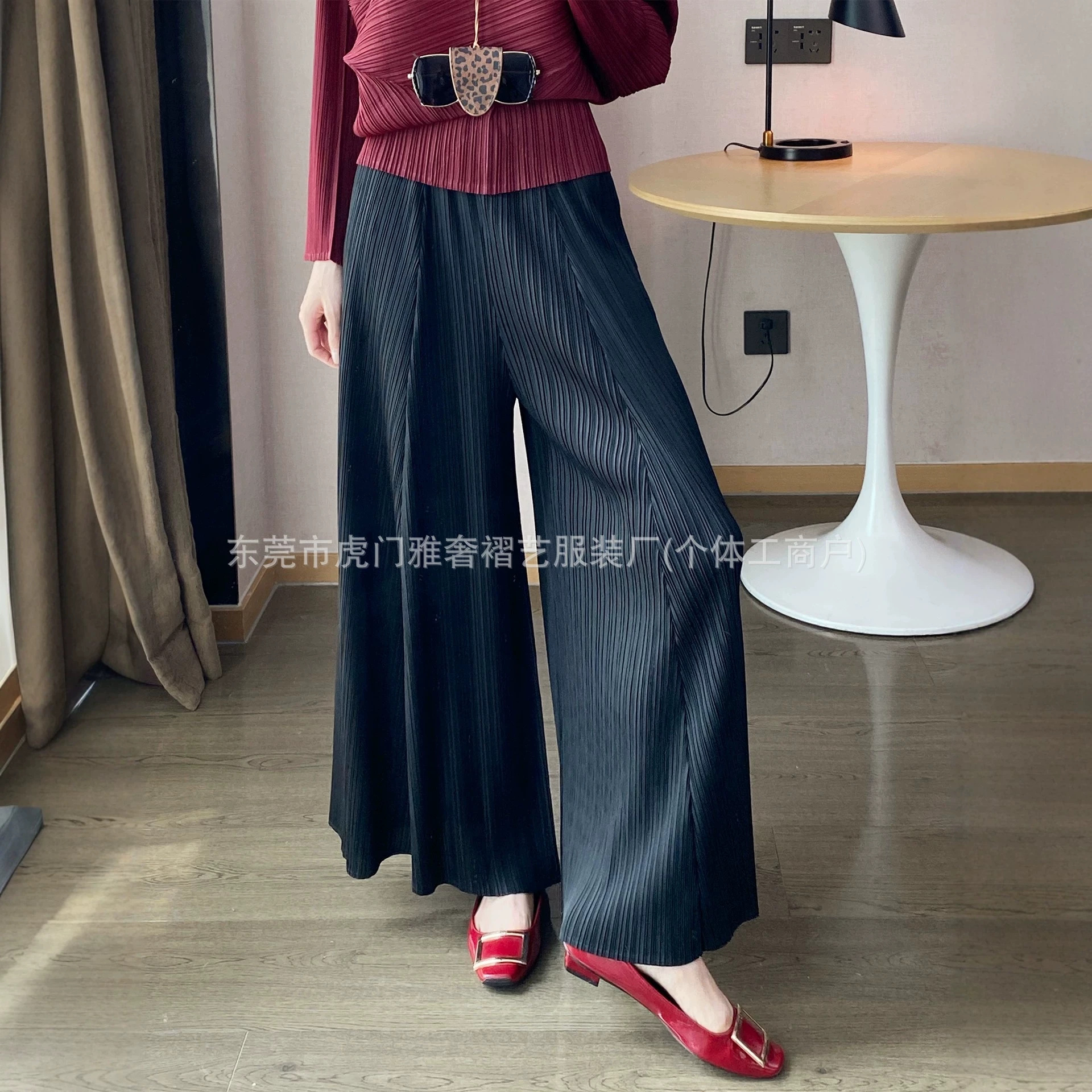 三宅褶皱阔腿裤女2026夏季薄款宽松高腰垂感休闲百搭百褶长款裙裤