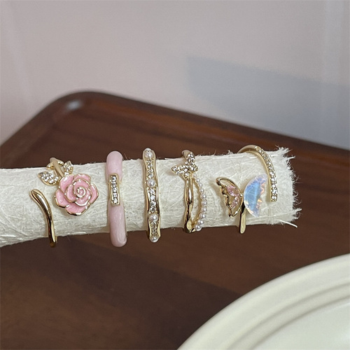 Flower, pearl, enamel and row of diamonds, girl's ring, butterfly decorative ring, female niche design, high-end exaggerated index finger