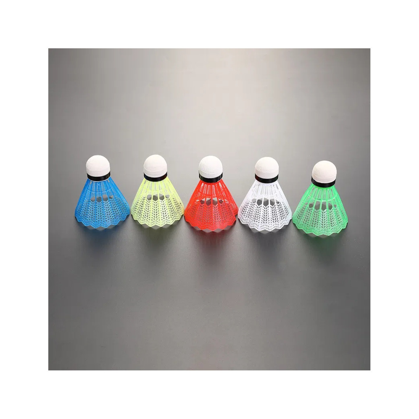 Bienes genuinos Comercio exterior Venta caliente color 12 Paquete de espuma de color cabeza de bola de plástico niños bádminton colorido al azar