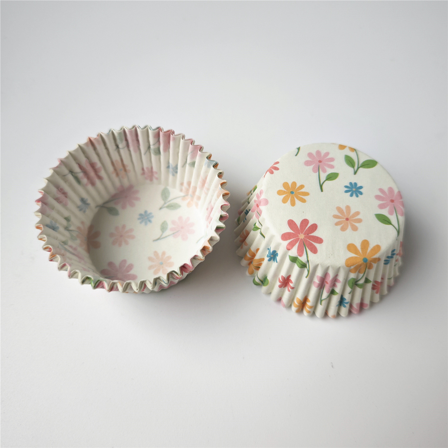 Patrón de flores en caja de papel floral 11 cm papel de aceite para hornear muffins almohadillas muffin tazas de papel transfronterizas