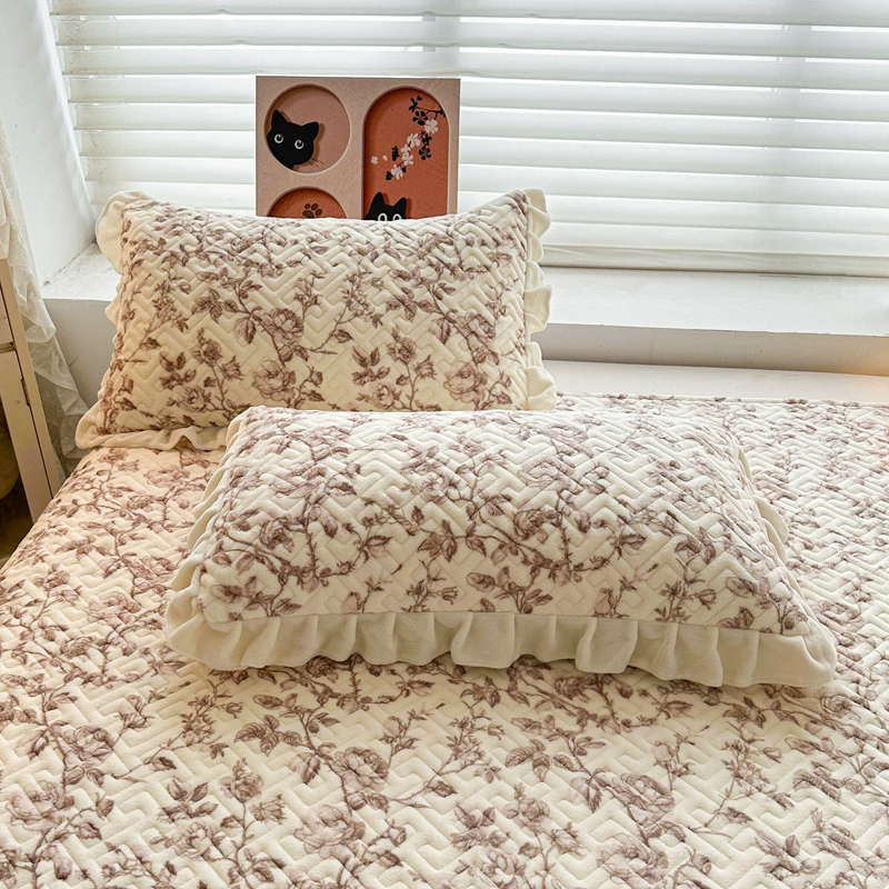 Winter coral quilted flannel sheet, increased thickness