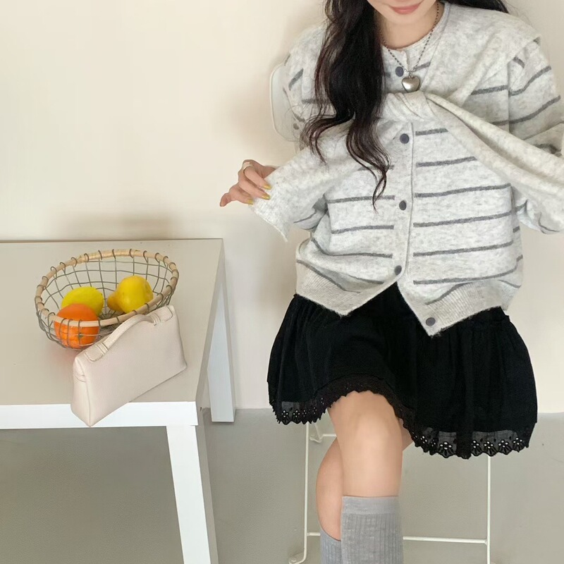 2025年秋冬季新款韩版宽松显瘦圆领单排扣针织开衫女披肩毛衣外套|undefined