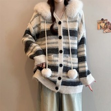 复古条纹大毛领连帽毛衣外套女2025新款秋冬加厚宽松慵懒针织开衫