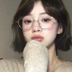 レトロな楕円枠の金糸のメガネの女性の近視のすっぴんの神器の高智感の純粋な欲の細い枠の目の棚の小さい顔の丸い顔