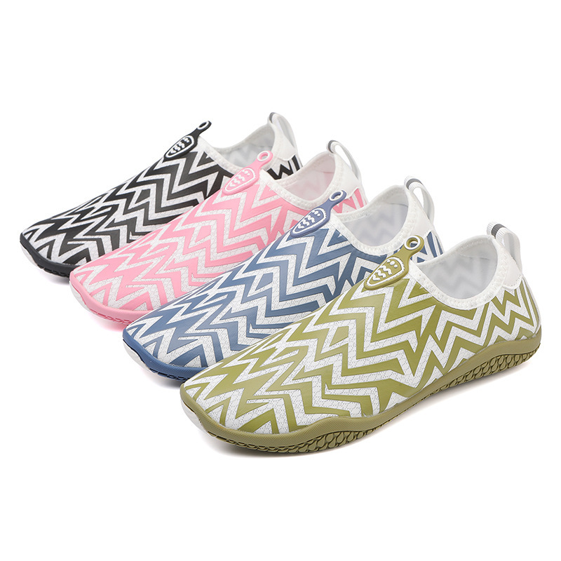 New 2026 Cross-Border Swimming Shoes, Diving Shoes, Outdoor Beach Shoes, Couple's River Tracing Shoes, Quick-Drying Fitness Shoes, Snorkeling Shoes
