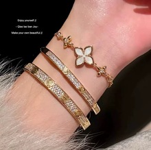 �Ǽұ�������荝M�������C����love���CŮ���18K�𽛵���H�֭h