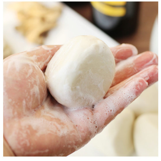 [Spot] five times goat milk glutinous rice cold grinding handmade soap stone soap facial soap bath soap