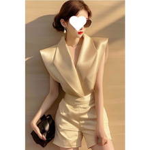 �������һ����Ư���r��Ů�b�p�ݸ߶��IС���L���b��ѝ���e���b