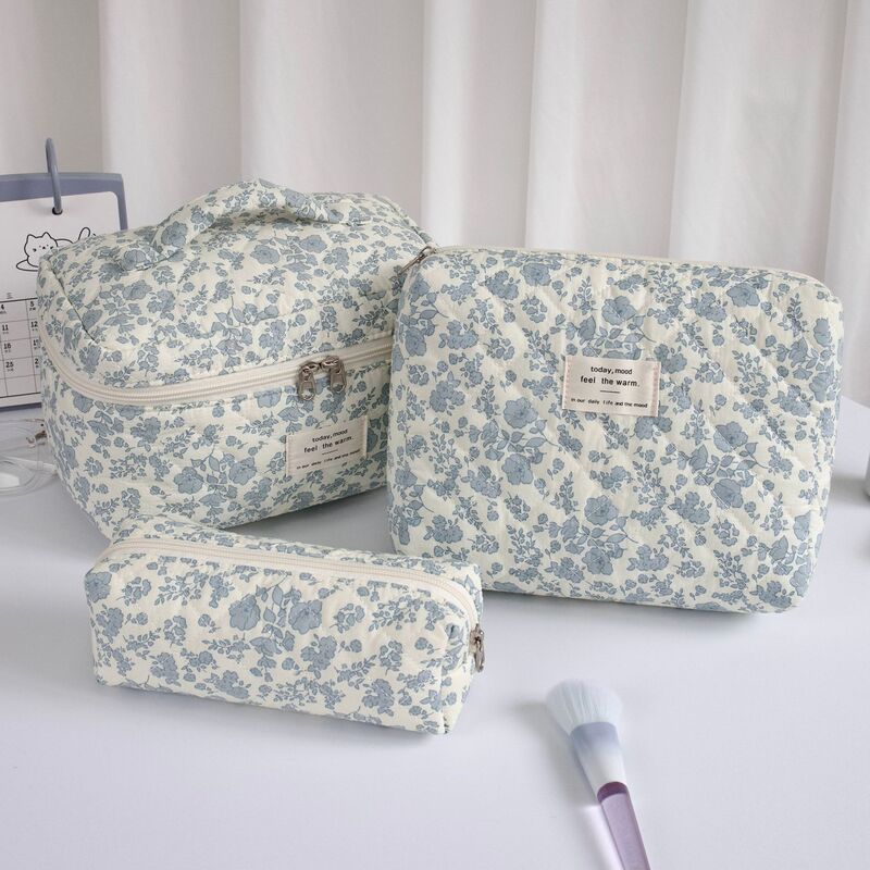 Cross-Border Floral Patterned Vertical Makeup Bag, Large Capacity, Partitioned, Portable Travel Toiletry Bag, High-Value Cosmetic Storage Bag