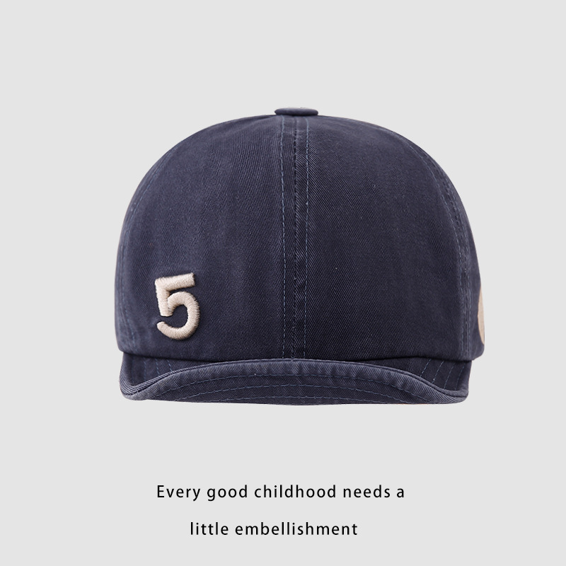 Corea del Sur compra ropa infantil para niños niñas sombrero casual 2024 otoño simple base retro corto gorro de periódico para niños