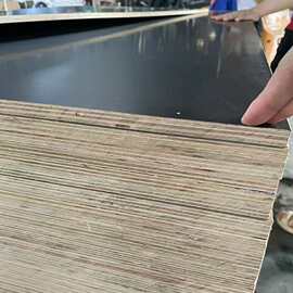 建筑覆膜板工地plywood板18mm厂家中南神箭批发周转8次以上