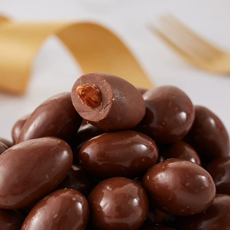 Премиальная коробка сладостей Meiji Meiji Almond Sandwich Chocolate Macadamia Nut Batan Wood для девушки/подарок