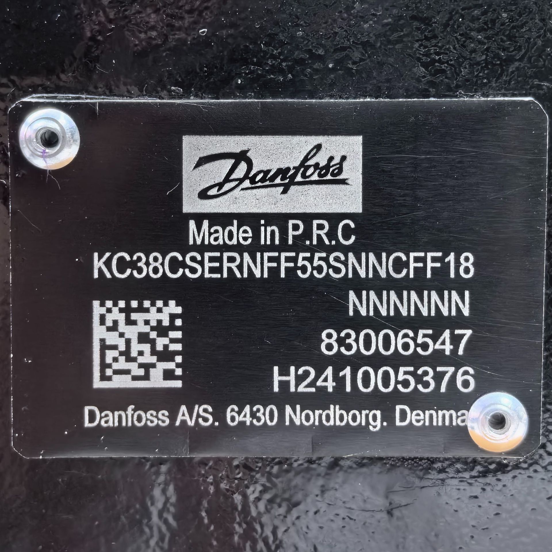 83006547  KC38CSERNFF55SNNCFF18NNNNNN # Danfoss液压泵