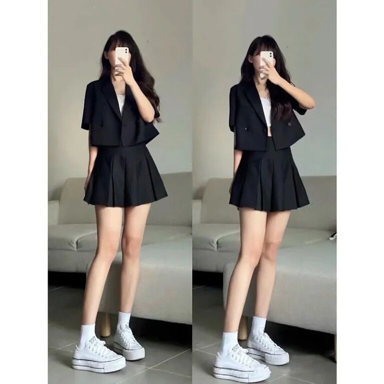 Sweet and Spicy Black Short Blazer with Short Sleeves and High-Waisted A-Line Pleated Skirt Two-Piece Set for Women