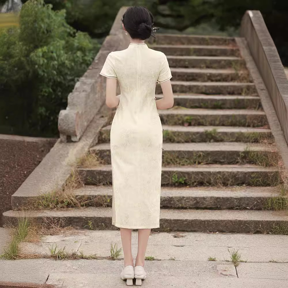 Autumn lace long cheongsam