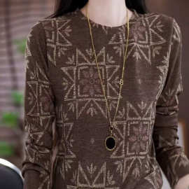 新款妈妈装上衣澳绒长袖打底衫透气上衣显瘦宽松圆领长袖女士T恤