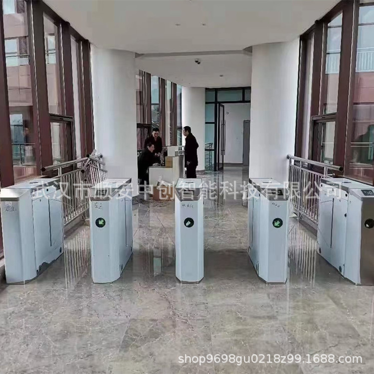 武汉中小学进出学校大门人脸识别翼闸手机推送人行通道闸刷卡抓拍