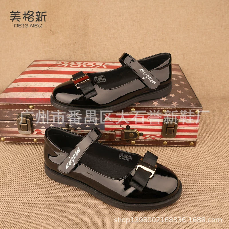 Детские кожаные туфли для девочек, осень 2025, универсальные, для танцев, подиума, на липучке, туфельки принцессы для маленькой девочки