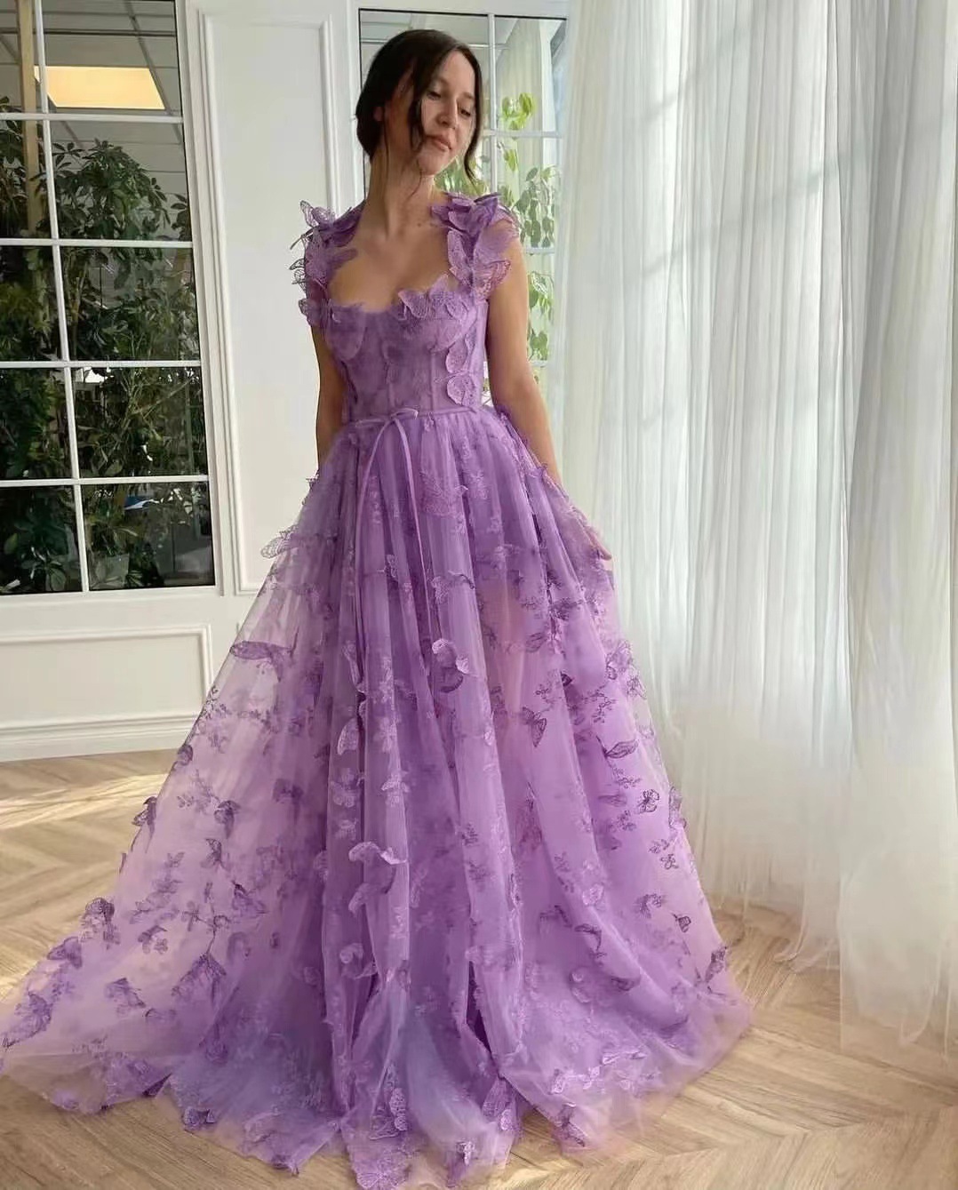 Europa y América vestido de noche para mujeres 2025 nuevo temperamento largo Amazon fiesta temperamento elegante vestido de playa de encaje