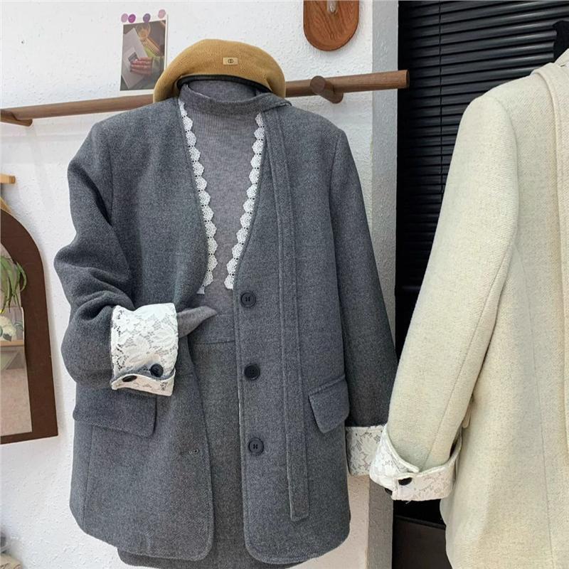 2024 Winter Tweed Style Short Skirt Two-Piece Lace Thickeneded Short Skirt down Splicing Woolen Suit Two-Piece Set 2024 Winter Tweed Style Short Skirt Two-Piece Lace Thickeneded Short Skirt down Splicing Woolen Suit Two-Piece Set