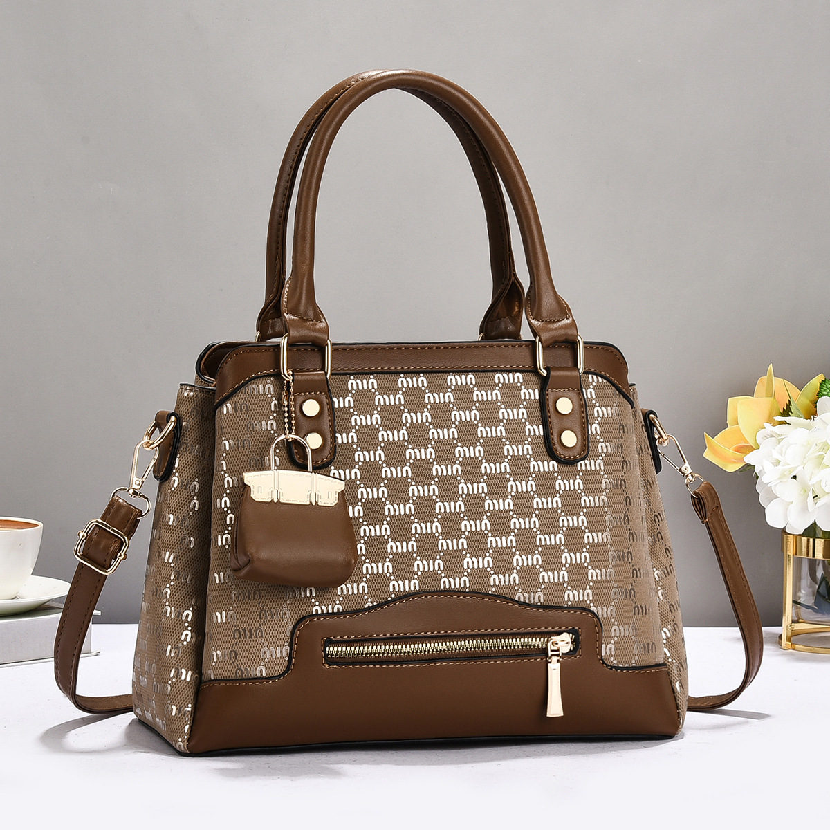 Nueva versión coreana de otoño e invierno de moda mensajero moda bolso de mujer temperamento bolso de mujer bolso grande bolso de hombro de mujer salvaje