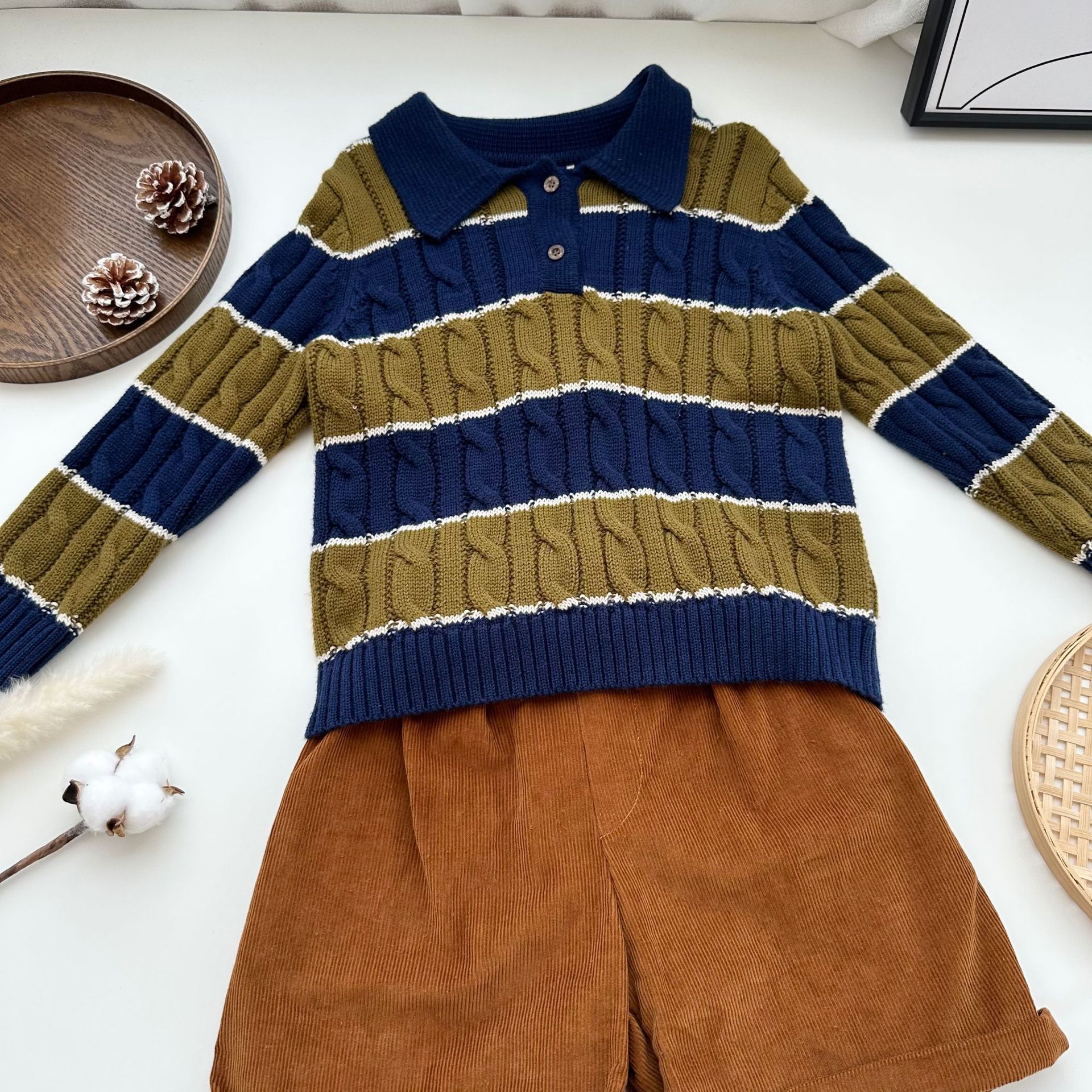 Spring retro woolen sweater for men and women