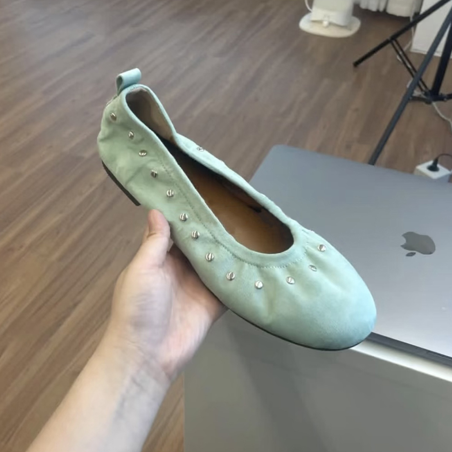 Mint universal ballet shoes with studs flat low-cut, 2026 years, round toe, French vintage style