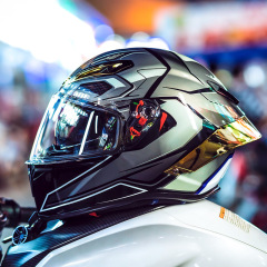 3c認証炭素繊維オートバイヘルメット冬男全ヘルメットダブルレンズ電動機関車四季通用安全ヘルメットヘルメット