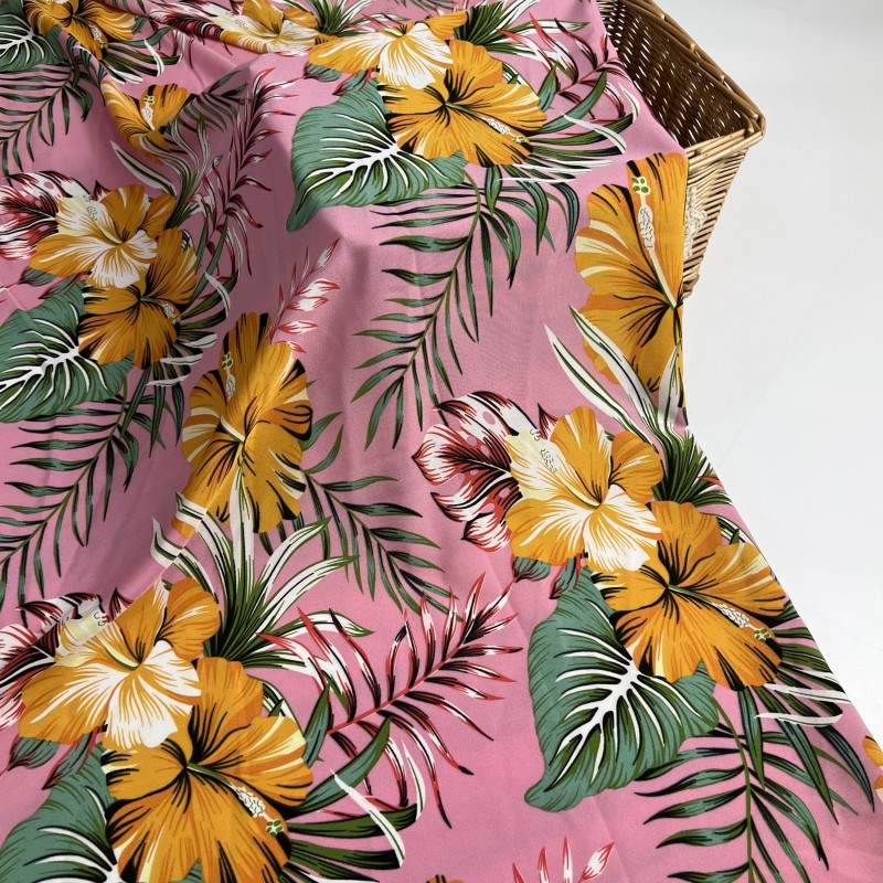 2024 nuevo estilo tela estampada elástica de cuatro lados viajes vacaciones estilo playa pantalones tirantes vestido ropa tela