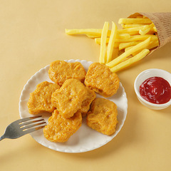 外国貿易の最後のシミュレーションの鶏の塊のポテトチップスの模型のシミュレーションの食品の鶏の足の鶏肉の食事はキーホルダーのペンダントを遊びます。