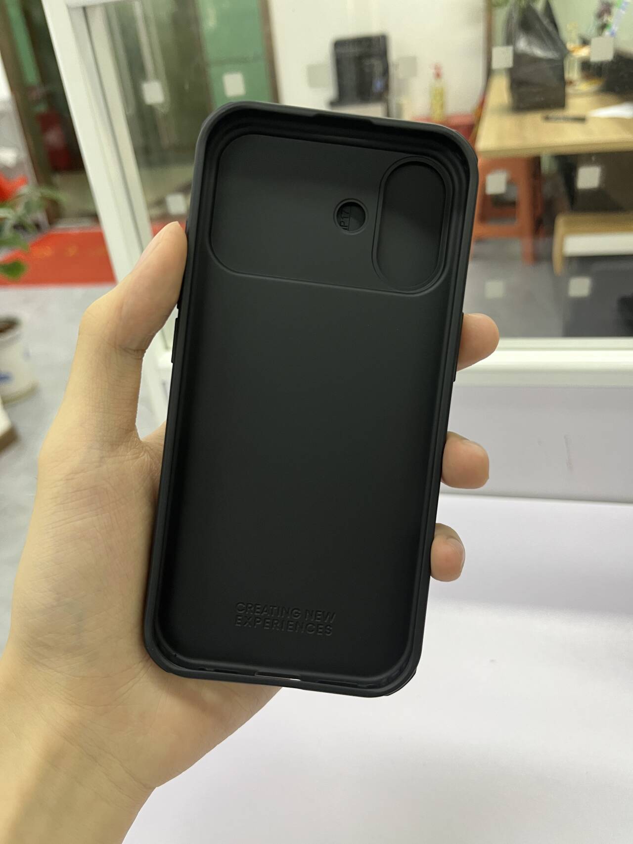 Ốp lưng Nillkin chống nhìn trộm, trượt che ống kính cho iPhone 17 Pro Max — Gương đen PRO Đen, Gương đen PRO Xanh, Gương đen PRO Titan Xám, Gương đen PRO Vàng chi tiết 20