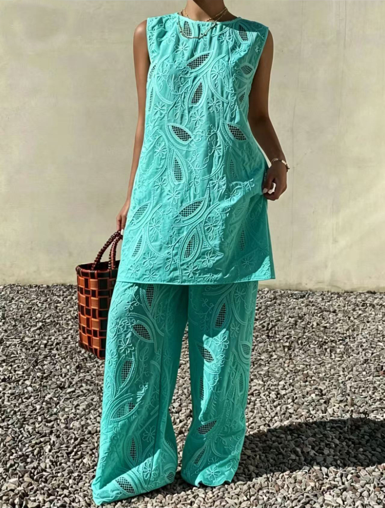 White Embroidered Sleeveless Vest Wide Leg Pants Two Piece Casual Fashion Set Women's Clothing_ecoleips.com