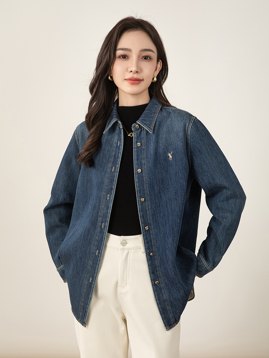 Áo sơ mi denim nữ dáng rộng tay dài, phối lớp retro, có lót nhung ấm — màu xanh