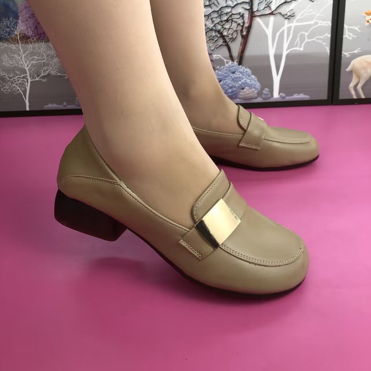 카키색