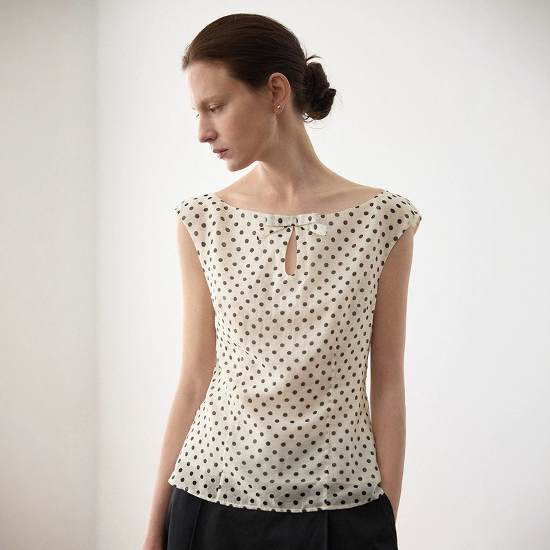 Nice Peopla Hemp and Mulberry Silk Blend French Polka Dot Boat Neck Waist-Cinching Sleeveless Top Nice Peopla Hemp and Mulberry Silk Blend French Polka Dot Boat Neck Waist-Cinching Sleeveless Top