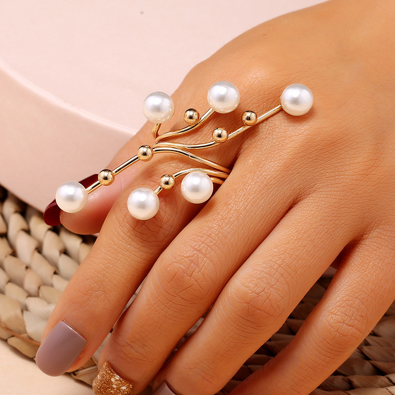 Fashionable trend geometric creative golden ring pearl