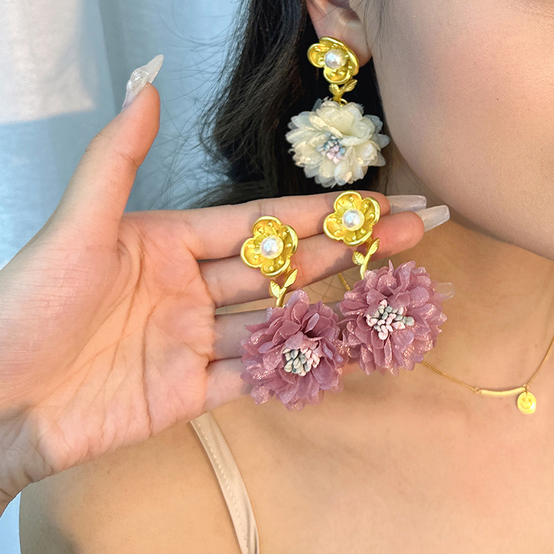 Elegant Vacation Artistic Flower Alloy Cloth Women's Drop Earrings display picture 1