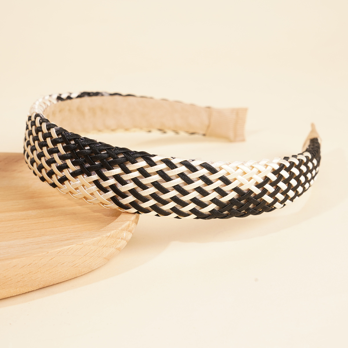 120g Weight Hair Band Hair Accessories Type 1 Piece Quantity Casual, Daily Occasion Plastic, raffia Material Color Block Pattern All Seasons Season Women's Gender Sweet, Pastoral Style Sweet Pastoral Women's Color Block Plastic Raffia Hair Band 8