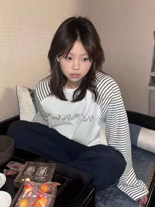 美式复古插肩袖t恤女2025春季爆款设计感条纹宽松显瘦长袖上衣潮|undefined