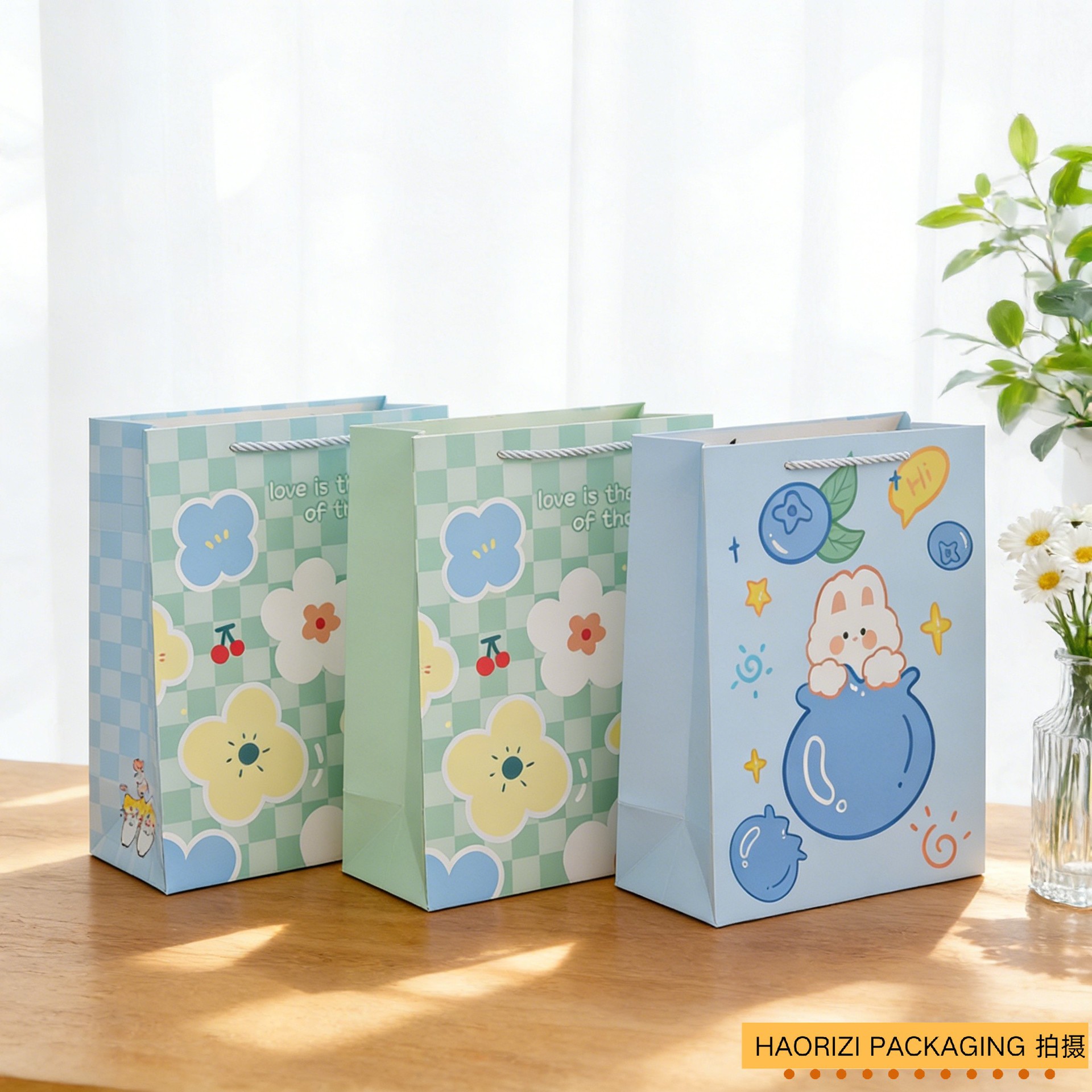 卡通精美手提纸袋现货批发彩色印花纸袋手提袋高儿童礼品纸袋