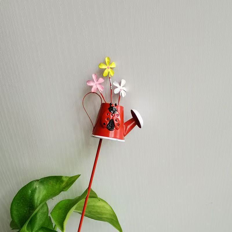 クロスボーダーのシミュレーション芝生の鉄製の花園の植木鉢のテントウムシの生け花の部品の屋外の庭の装飾の動物の花の竿の地面の挿し込み|undefined