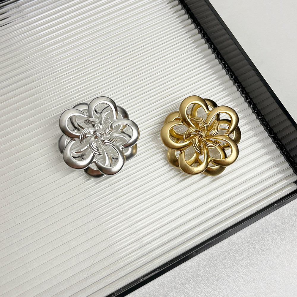 51g Weight Brooches Classification Banquet, Party Occasion Retro Pin Flower Alloy Plating Women's Brooches