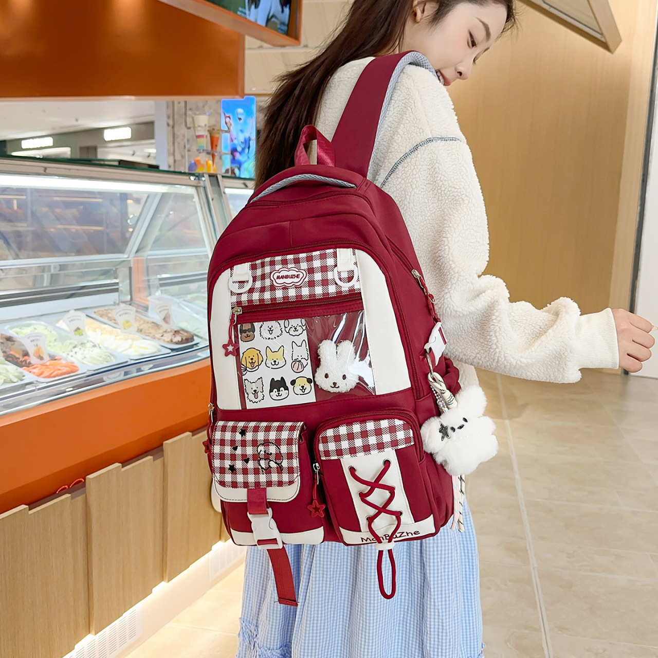新款清新可爱初中双肩包女大容量休闲小学生书包轻便收纳校园背包