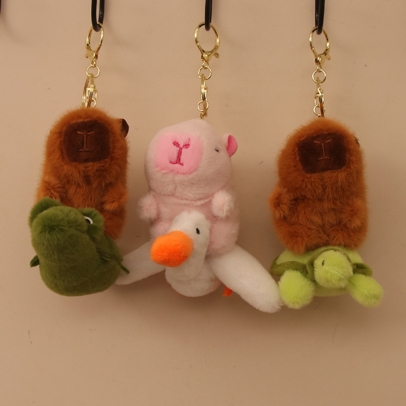 Nueva línea de tracción Kapibala muñeca peluche cachorro capibara gran ganso Kapibala muñeca bolso colgante