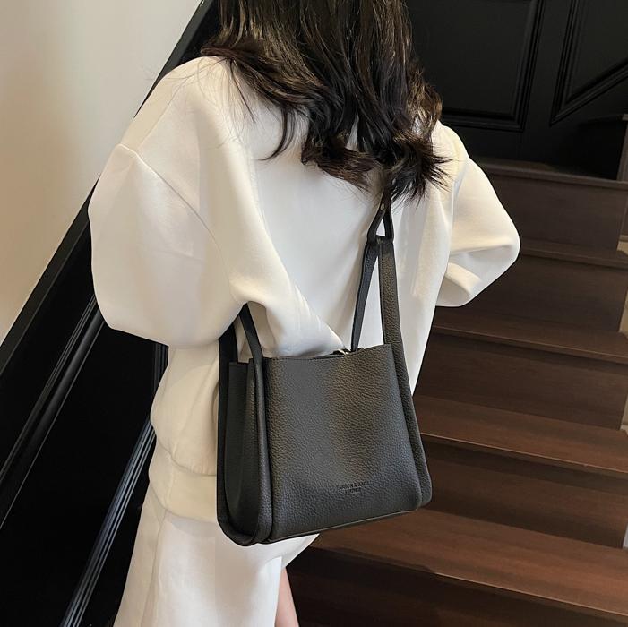 Comercio exterior explosivo bolso de cestas de verduras de mano mujer 2025 nuevo ocio de moda de viaje de alta calidad bolso de hombro