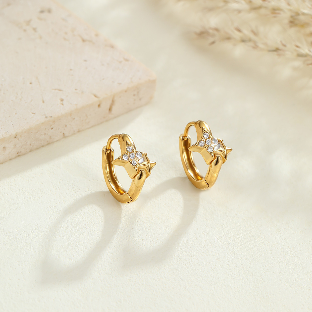 Cross-border stainless steel gold-plated flower studded earring set, various styles of small, elegant, versatile C-ring earrings for women