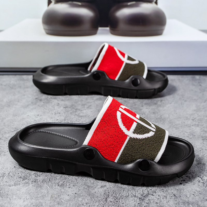 Nueva marca de moda al aire libre 2025 antideslizante playa de los hombres zapatillas de pareja de suela gruesa moda de fondo suave resistente al desgaste