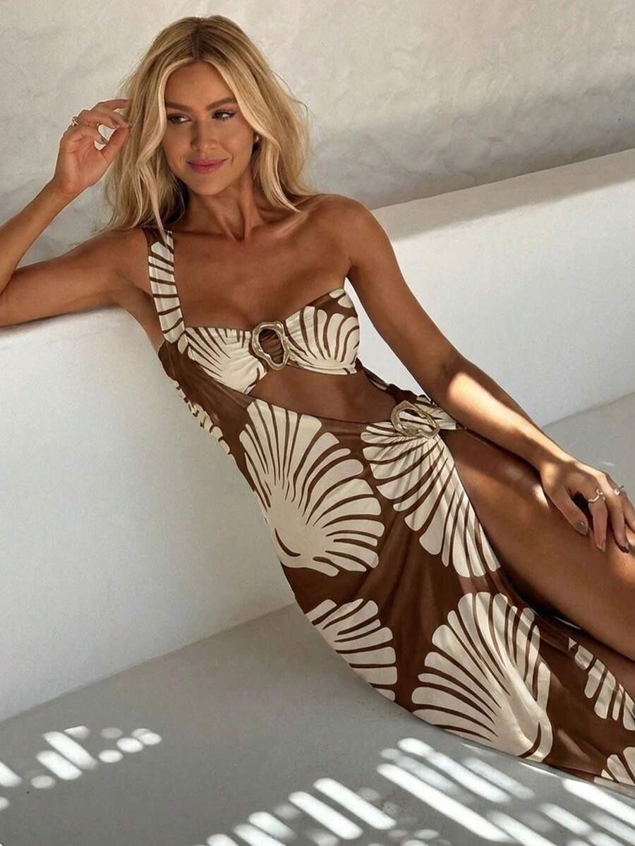 Traje de baño de tres piezas 2025 nuevo bikini europeo y americano sexy blusa de tubo dividida transfronteriza de color sólido con un solo hombro