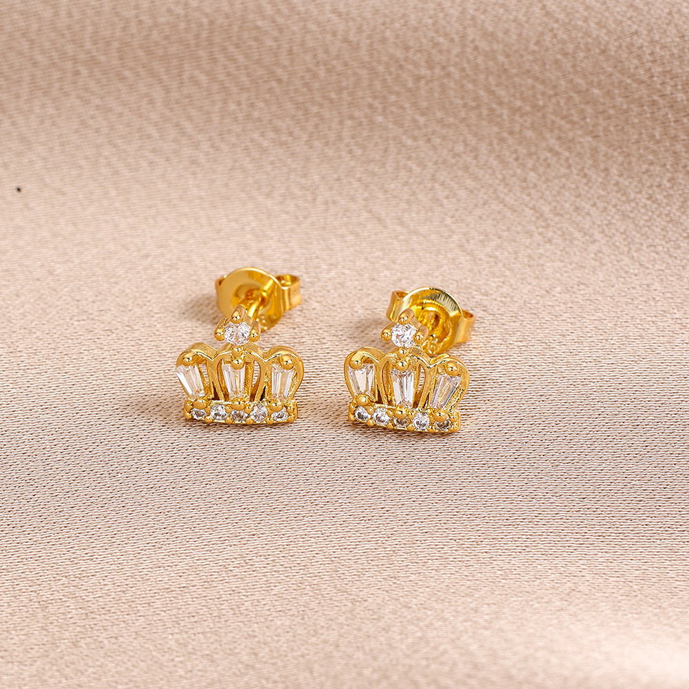 7g Weight Copper Ear Needle Material 18K Gold Plated Plating Material Zircon Inlay Material Ear Studs Classification 1 Piece Quantity Daily Occasion Copper Material Geometric, Heart Shape, Crown Pattern All Seasons Season Women's Gender Inlay Design Sweet Style 1 Piece Sweet Geometric Heart Shape Crown Inlay Copper Zircon 18K Gold Plated Ear Studs 24