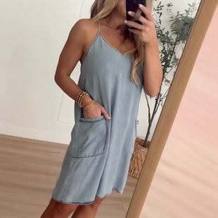 ��zţ�е����B��ȹŮ �ļ�V�I���ɿڴ�A��ȹ �羳���R�d�W���L��